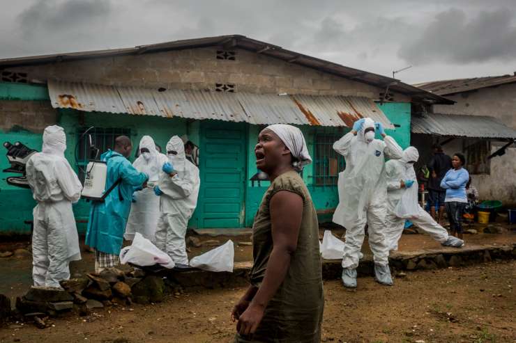 Ebola zahtevala že več kot 11.000 smrtnih žrtev