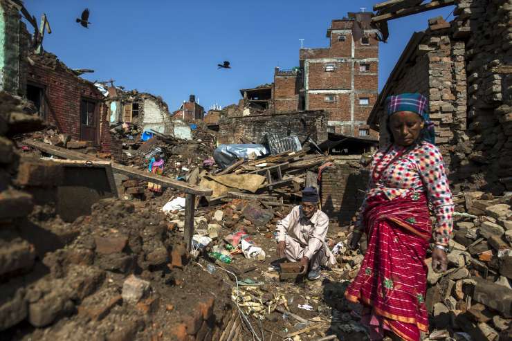 Nepal stresel nov močan potres; številne smrtne žrtve