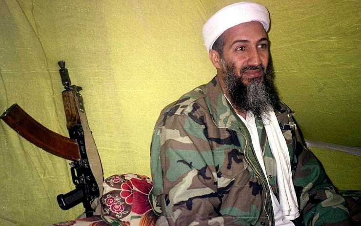 Mama Osame bin Ladna trdi, da mu je Muslimanska bratovščina oprala možgane