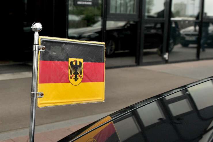 DIHK občutno znižala napoved gospodarske rasti Nemčije