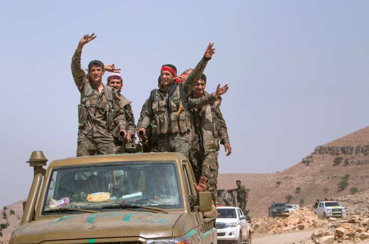 Kurdski borci so Islamsko državo pregnali iz delov severovzhodne Sirije
