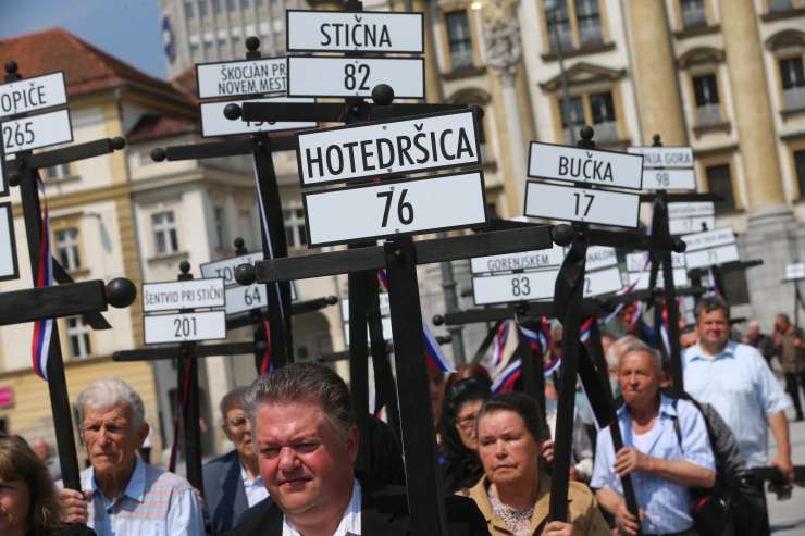 Kongresni trg: Spominska slovesnost za žrtve 70 let po napovedi pobojev (FOTO)