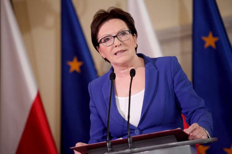 Prisluškovalna afera na Poljskem odnesla tri ministre in predsednika parlamenta