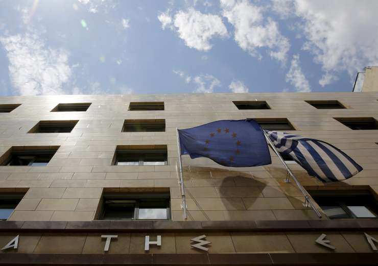 Napeto srečanje evroskupine o grški krizi