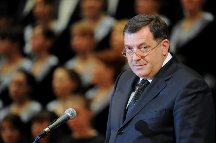 Dodik: Republika srbska je "krščanska republika", ki ima pravico do združitve s Srbijo