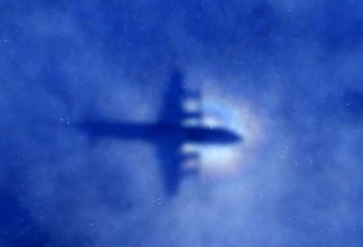 V Maleziji so "skoraj prepričani", da so na Reunionu našli ostanke izginulega MH370