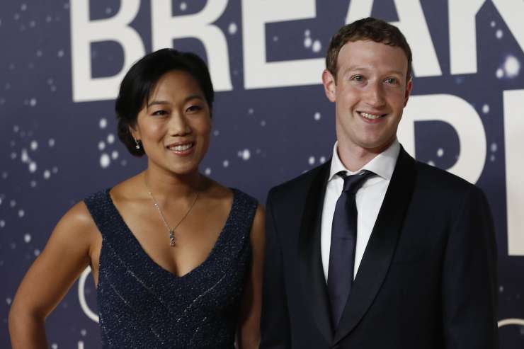Mark Zuckerberg in žena bosta zibala: Deklica!