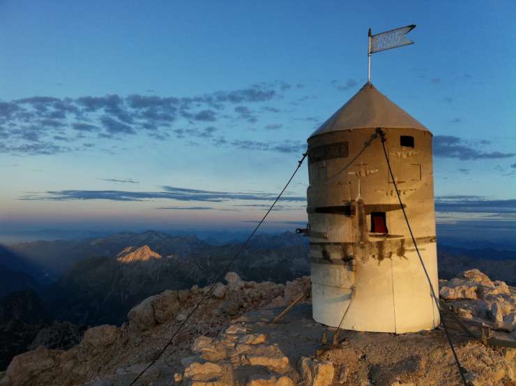 Simbol slovenstva Aljažev stolp bodo jeseni prepeljali v dolino in ga obnovili