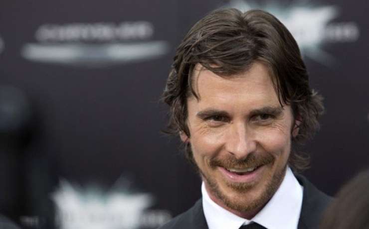 Christian Bale bo upodobil legendarnega Enza Ferrarija