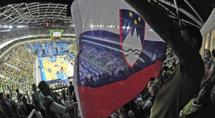 Slovenija na stavnicah tik za olimpijskimi kvalifikacijami