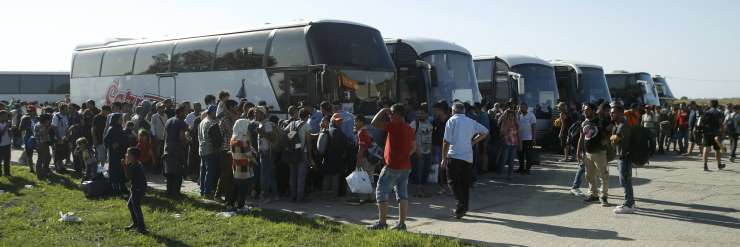 Hrvaška nima več kam spraviti beguncev, kapacitete za sprejem so polne