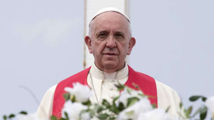 Papež Frančišek na Kubi izpostavil požrtvovalnost Cerkve v komunističnem režimu