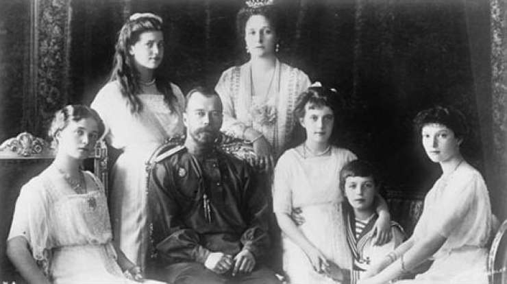 Rusija začela preiskavo o komunističnem pokolu carske družine