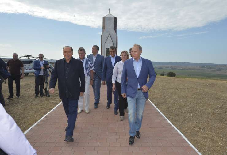 Berlusconi: Moj prijatelj Putin je najboljši voditelj na svetu