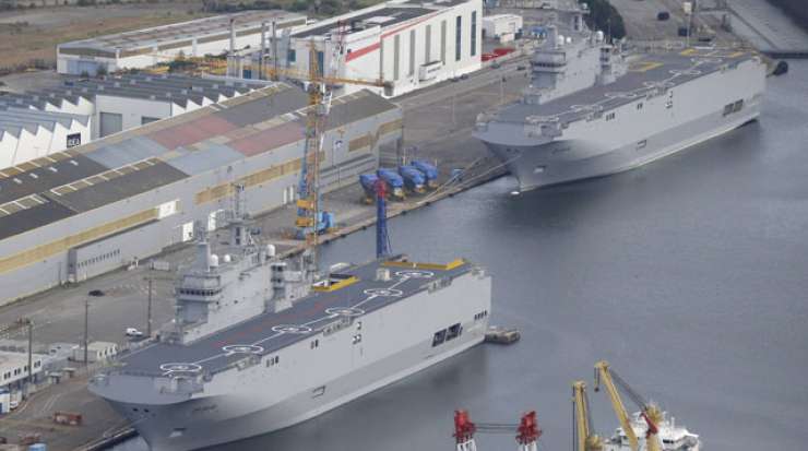 Francija bo za Rusijo izdelani vojaški ladji prodala Egiptu