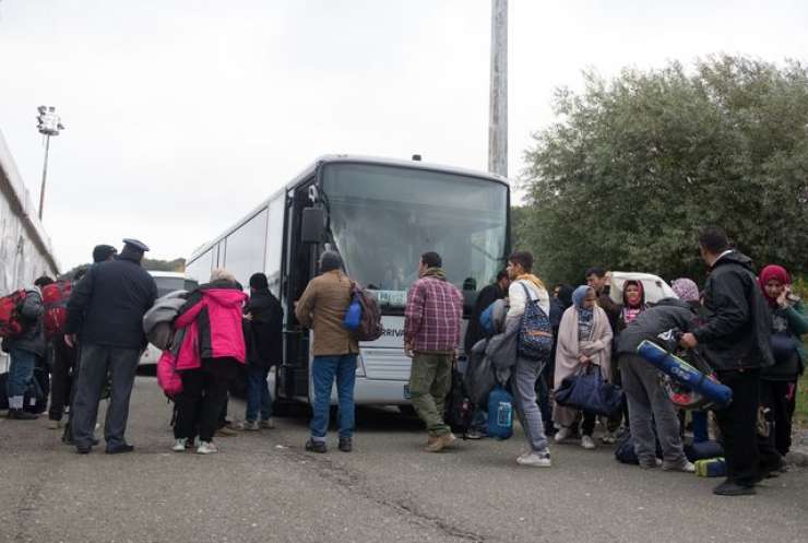 V Slovenijo včeraj prišlo kar 3000 migrantov