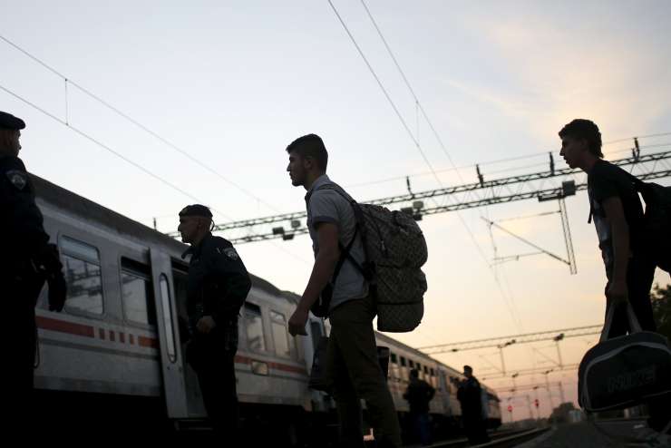 Na Hrvaškem vlaki z migranti na pot proti Sloveniji