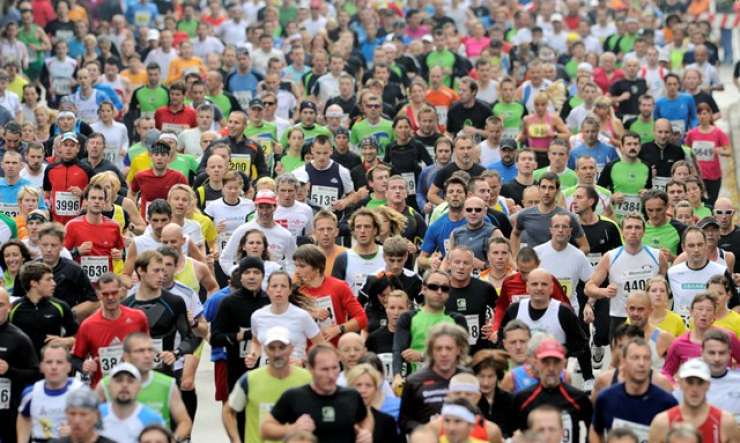 Danes na ljubljanskih ulicah že okrog 9000 tekačev