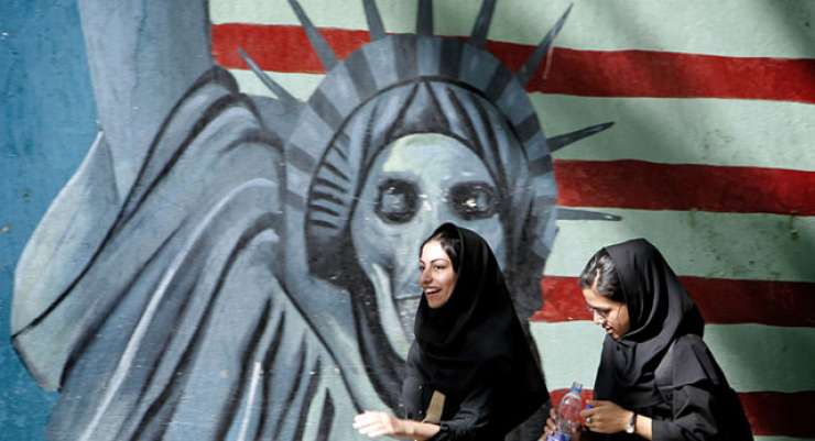 Iran se noče odreči sloganu Smrt Ameriki