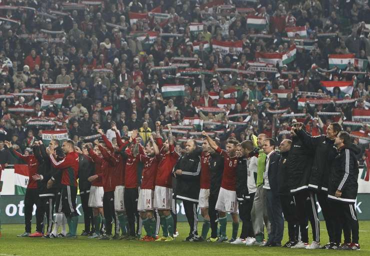 Madžarska slavi uvrstitev na nogometno EP po 44 sušnih letih