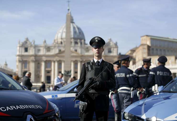 Italija išče pet džihadistov, ki naj bi načrtovali napade na cerkve in znamenitosti