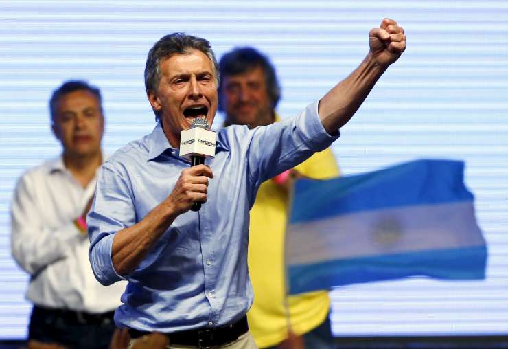 Zmagovalec volitev Macri napoveduje novo obdobje za Argentino