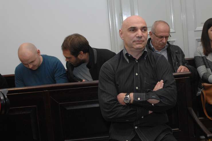 Tožilstvo zahteva ponovitev sojenja balonarju Miru Kolencu, oproščenemu za nesrečo na Barju