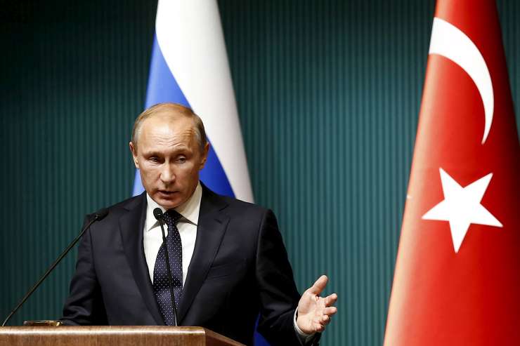 Putin podpisal odlok o ekonomskih sankcijah proti Turčiji