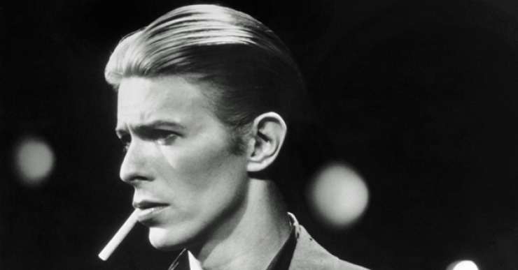 Umrl je legendarni David Bowie