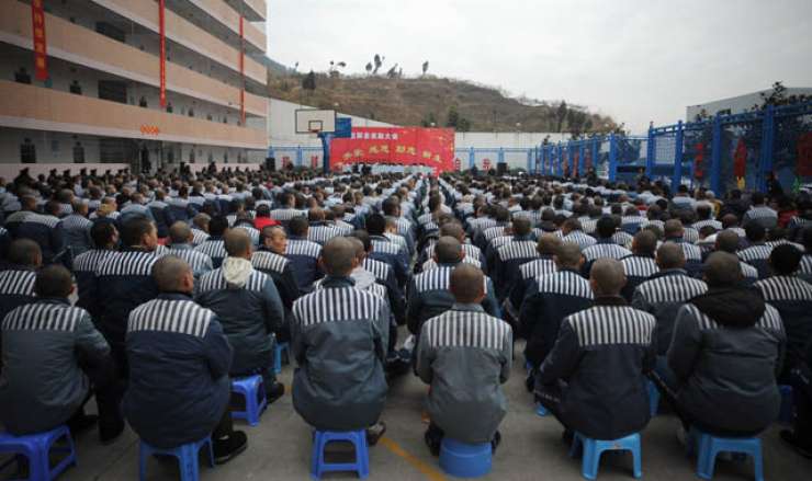 Na Kitajskem pomilostili več kot 30.000 zapornikov