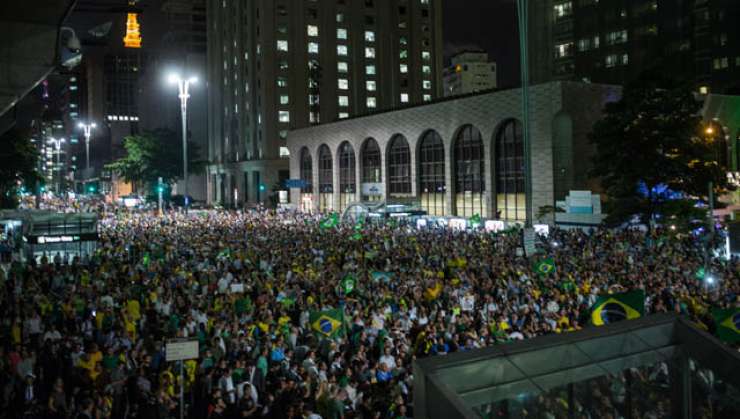 Dilmino reševanje Lule razkurilo Brazilce