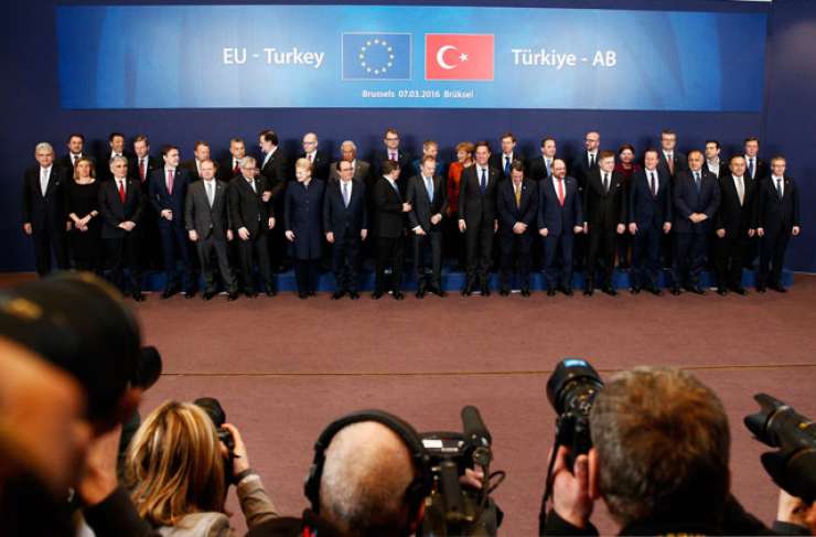 EU potrdila dogovor s Turčijo