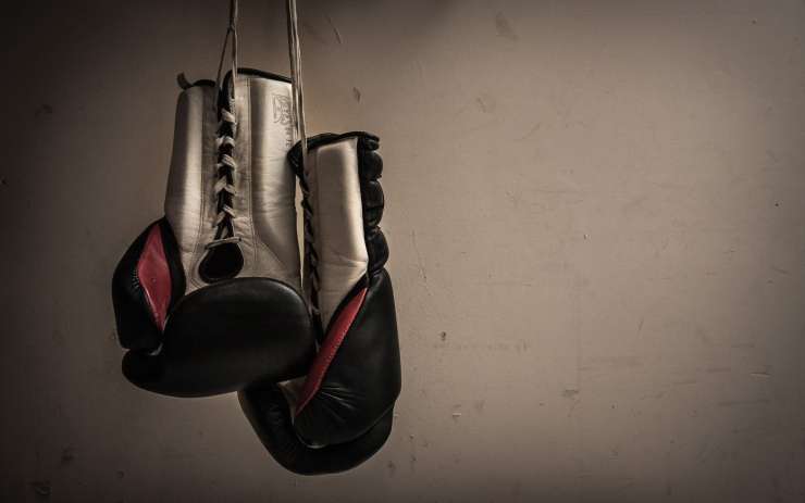 Karitas bo ilegalne migrante integriral z učenjem boksa