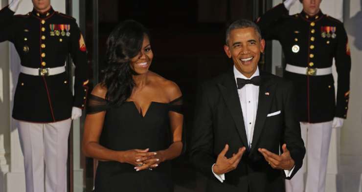 Barack in Michelle Obama sta lani zaslužila 436.065 dolarjev bruto 