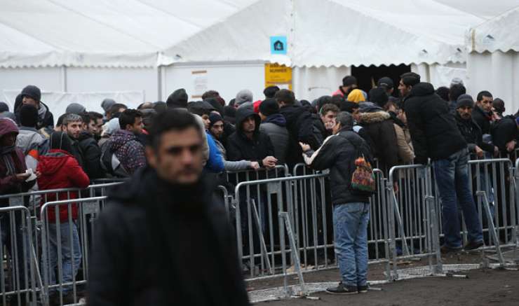 V Sloveniji lani odobrenih 50 prošenj za azil, v celotni EU pa kar 333.350