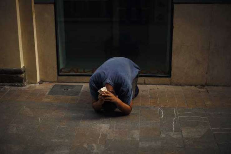 Italijansko sodišče oprostilo brezdomca, ki je kradel hrano