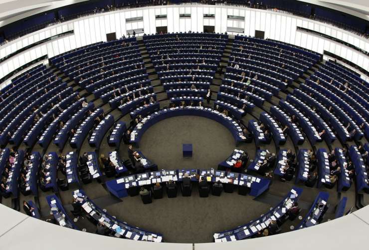 Evropski Zeleni zaradi prevoza živali tožijo Evropski parlament