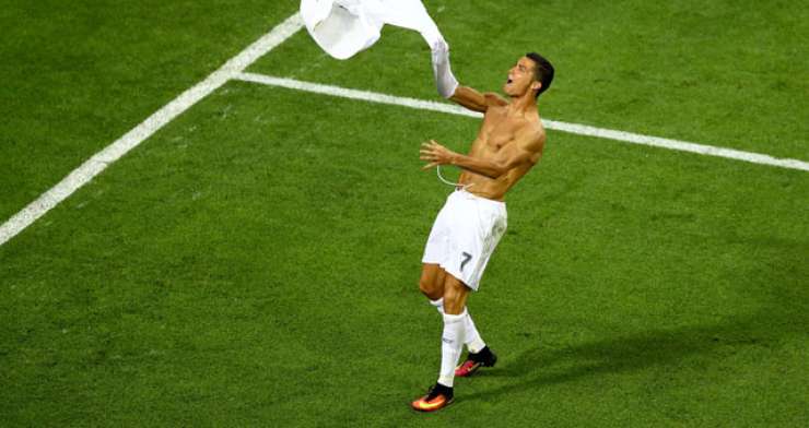 Ronaldo daleč najbolj plačani igralec na Euru 2016