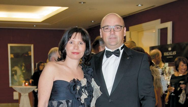 Prvi traktorist v zdravstvu: Aleš Jenčič pri javnem zdravstvu služi ...