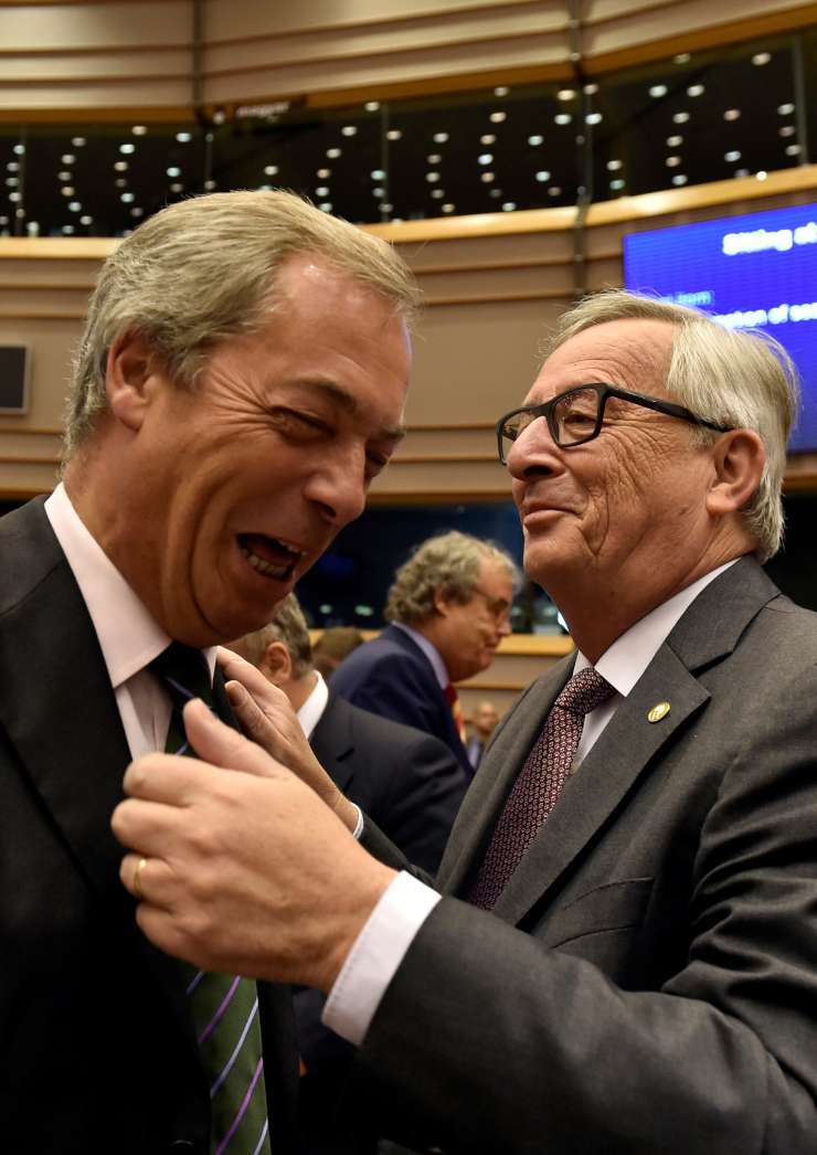 Evroskeptiku Farageu bo Evropski parlament odvzel polovico desetih plač