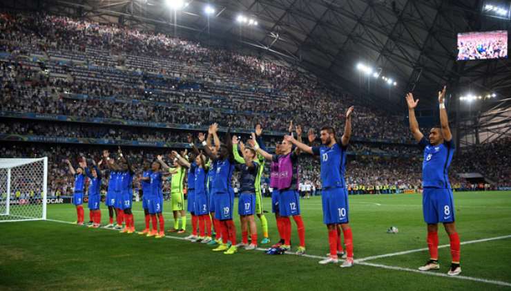 Francija slavi junaka Griezmanna: z dvema goloma domačine popeljal v finale