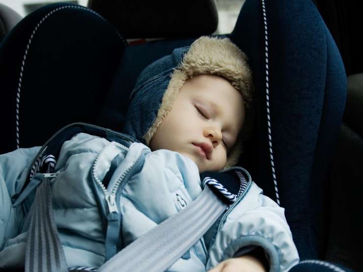 Nemški par je novorojenčka pozabil v taksiju