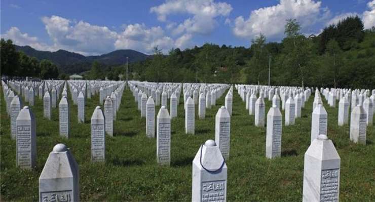 Bošnjaki v Srebrenici načrtujejo referendum za odhod iz Republike srbske
