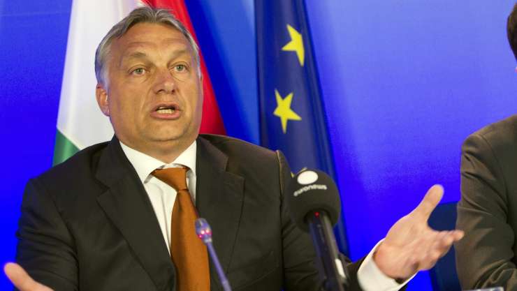 Razkačeni Orban napadel izdajalsko EPP: Fidesz je bil včeraj "le centimeter oddaljen od izstopa"
