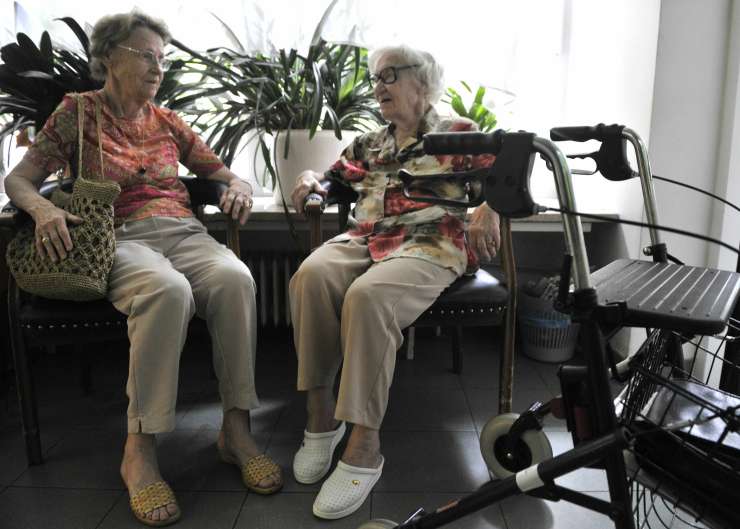 Vlada še septembra o izredni uskladitvi pokojnin