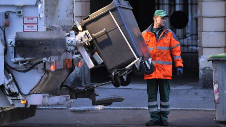 Povprečen Slovenec je lani "pridelal" skoraj pol tone komunalnih odpadkov