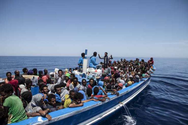 Migrantski tok čez Sredozemsko morje ne pojenja