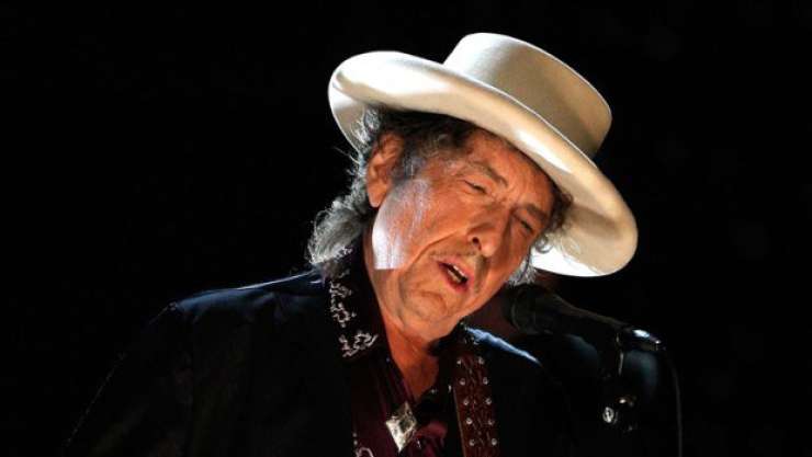  Bob Dylan je dobitnik Nobelove nagrade za literaturo
