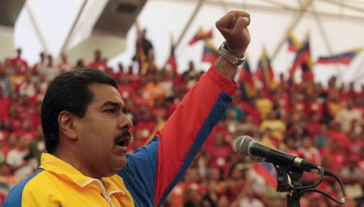 Maduro se skuša rešiti z obljubo dviga minimalne plače