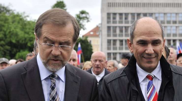 Janša je Peterletovo kandidaturo za predsednika EP primerjal s Türkovo polomijo v ZN